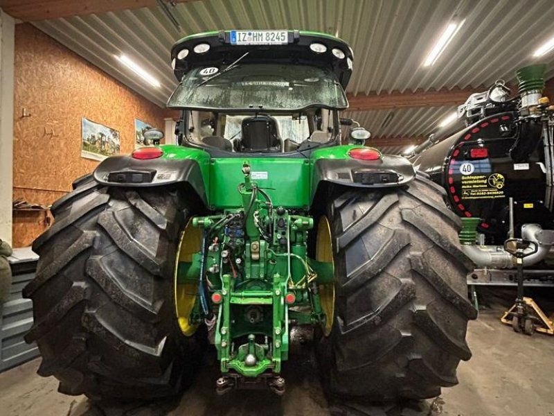John Deere 8245R