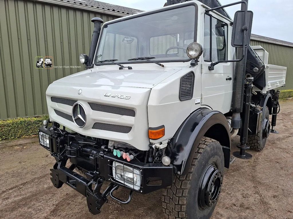 Mercedes-Benz 4x4 Unimog U1850 met HIAB kraan