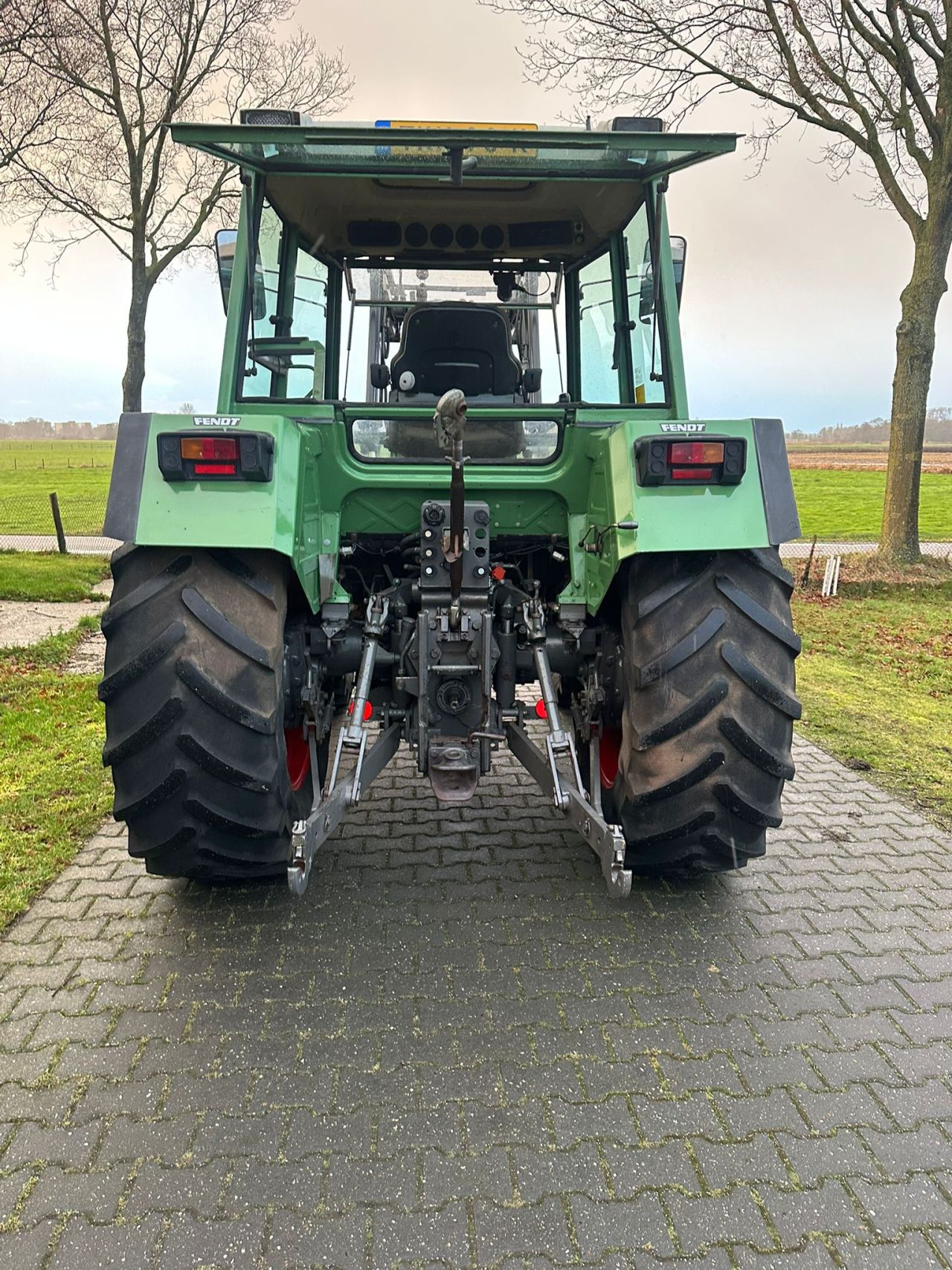 Fendt Farmer 308 Econ met Quicke 620 voorlader