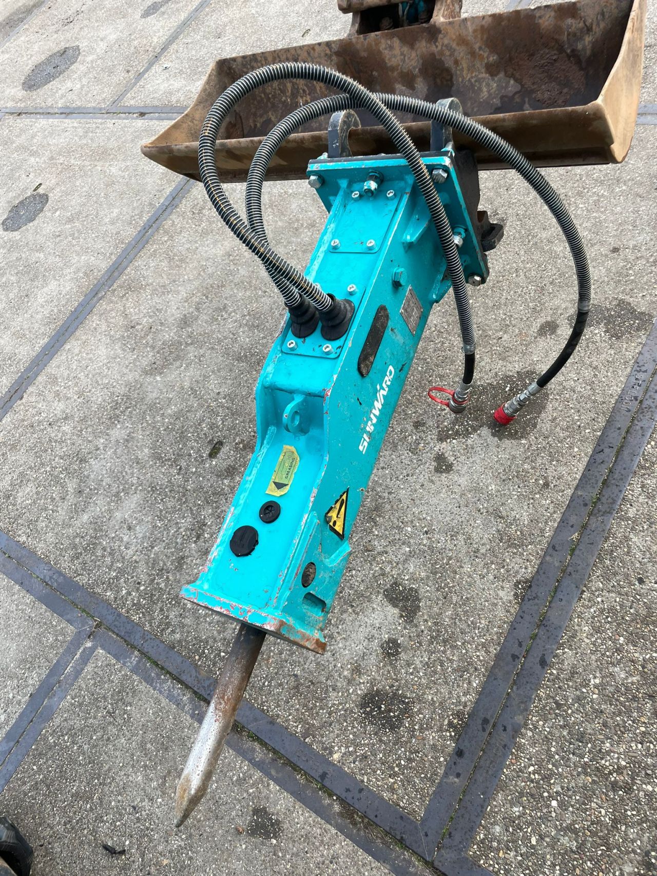 Sunward SWE20F mini excavator with demolition hammer/breaker