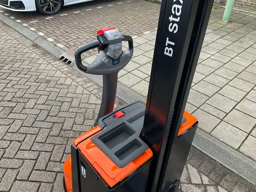 Toyota SWE080L 2000KG 1.58METER STAPELAAR / HEFTRUCK