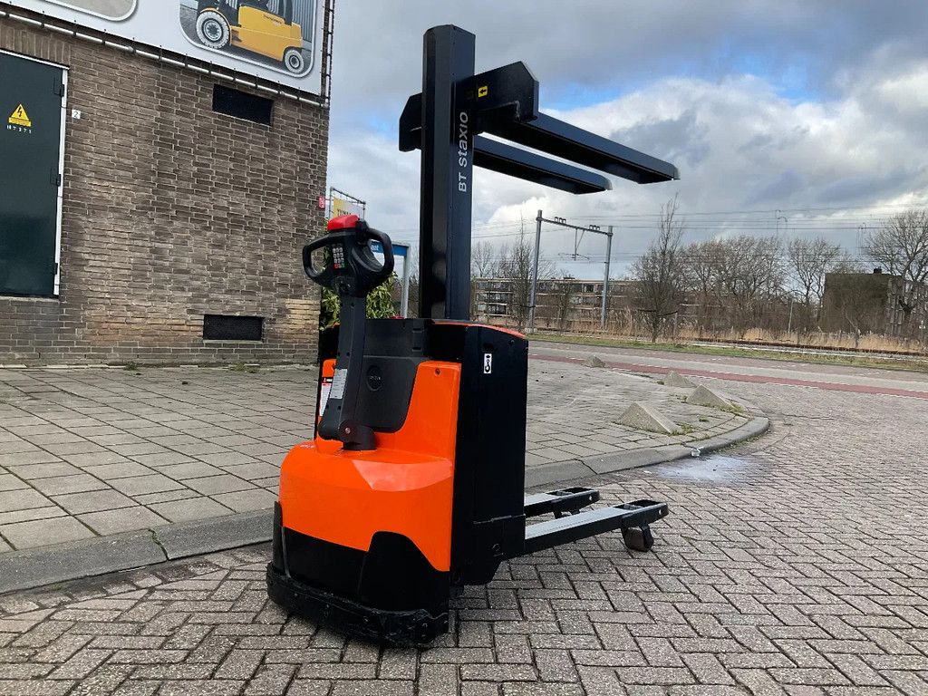 Toyota SWE080L 2000KG 1.58METER STAPELAAR / HEFTRUCK