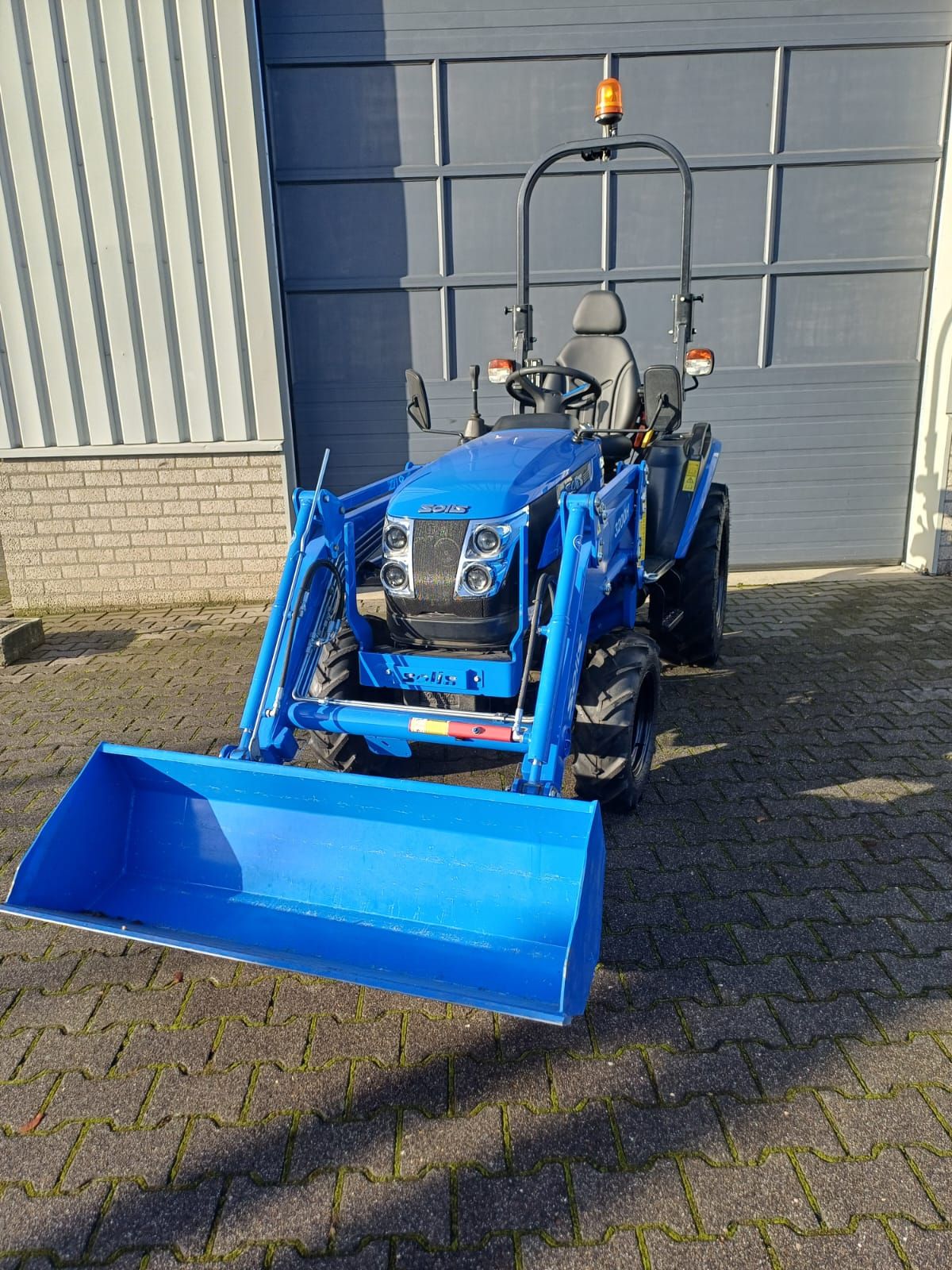 Gebruikte Solis H26 met frontlader | Marge prijs | mini tractor