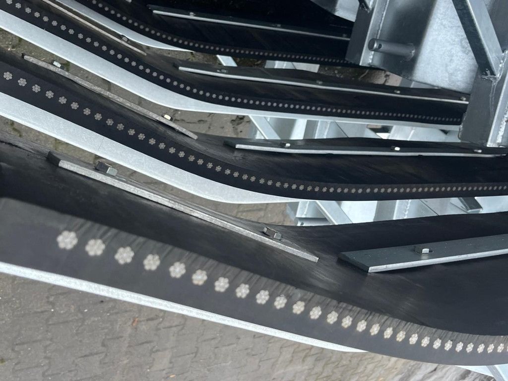 V/G MODDERSCHUIVEN /SNEEUWSCHUIVEN WG3912