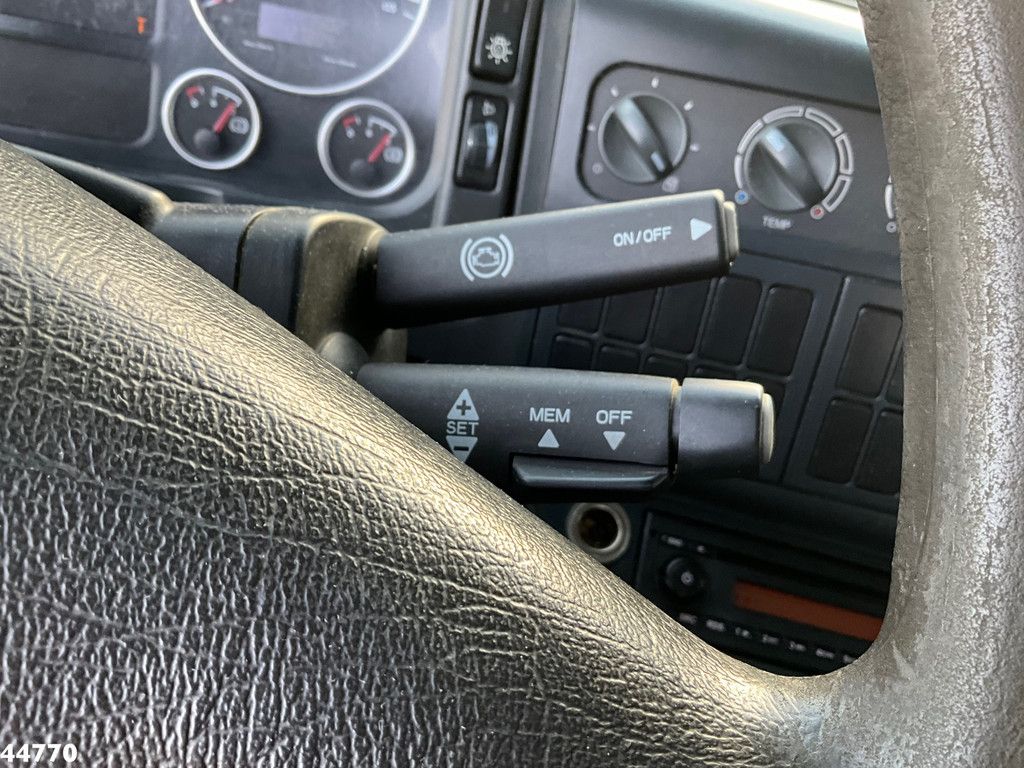 Man TGL 12.250 Palfinger haakarmsysteem