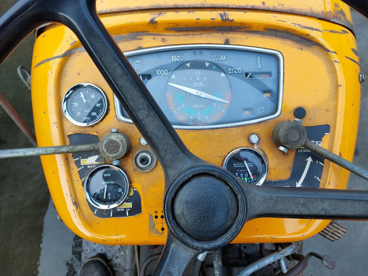 Renault 70 s smalspoor met STUURBEKRACHTIGING