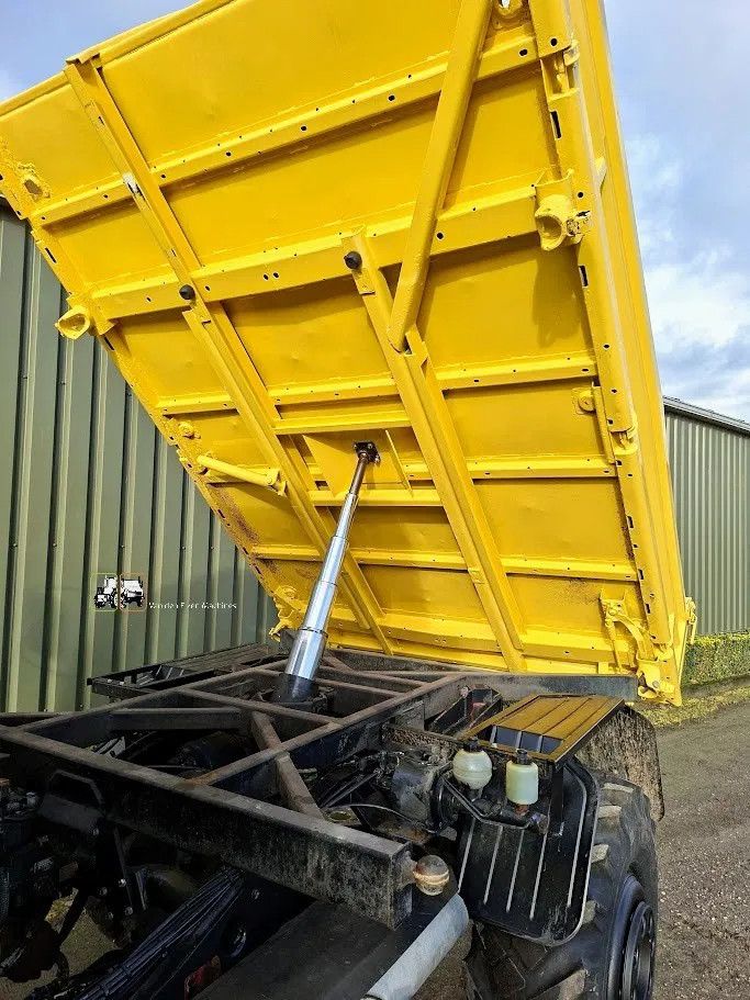 Mercedes-Benz Unimog U1650