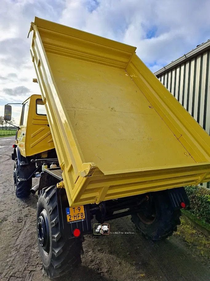 Mercedes-Benz Unimog U1650