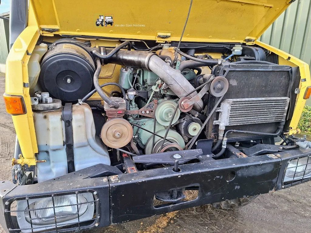 Mercedes-Benz Unimog U1650