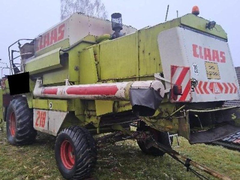 Claas Dominator 218 Mega Brandschaden. Standort nähe Regensburg