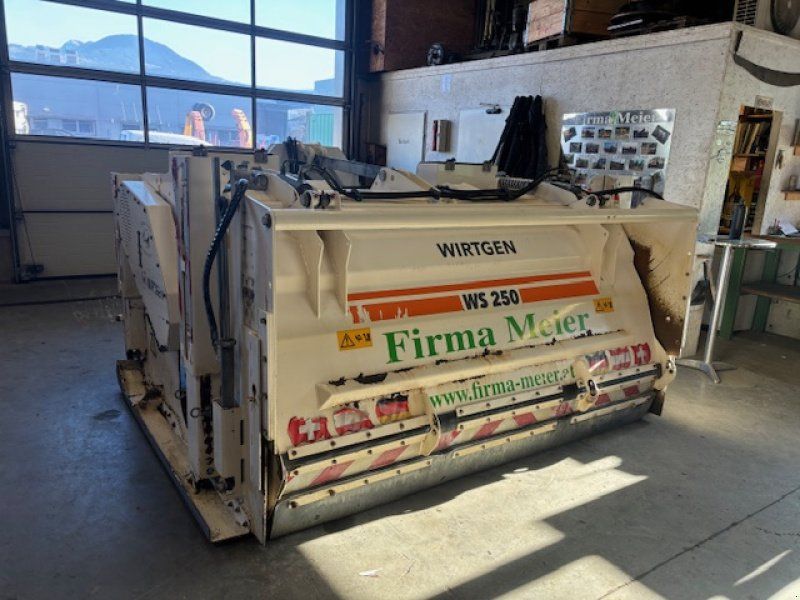 Wirtgen WS250