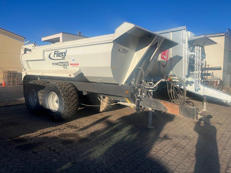 Fliegl Stone Master 252 Profi
