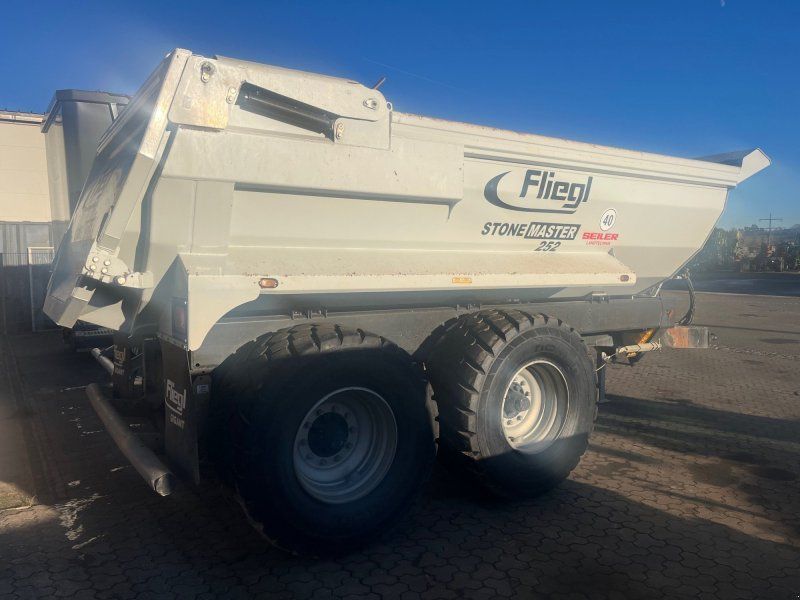 Fliegl Stone Master 252 Profi