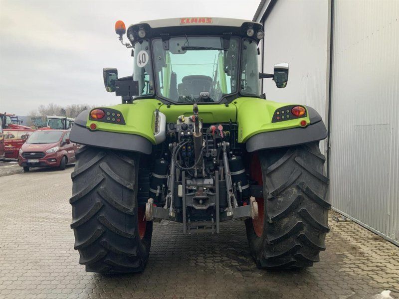Claas Arion 460