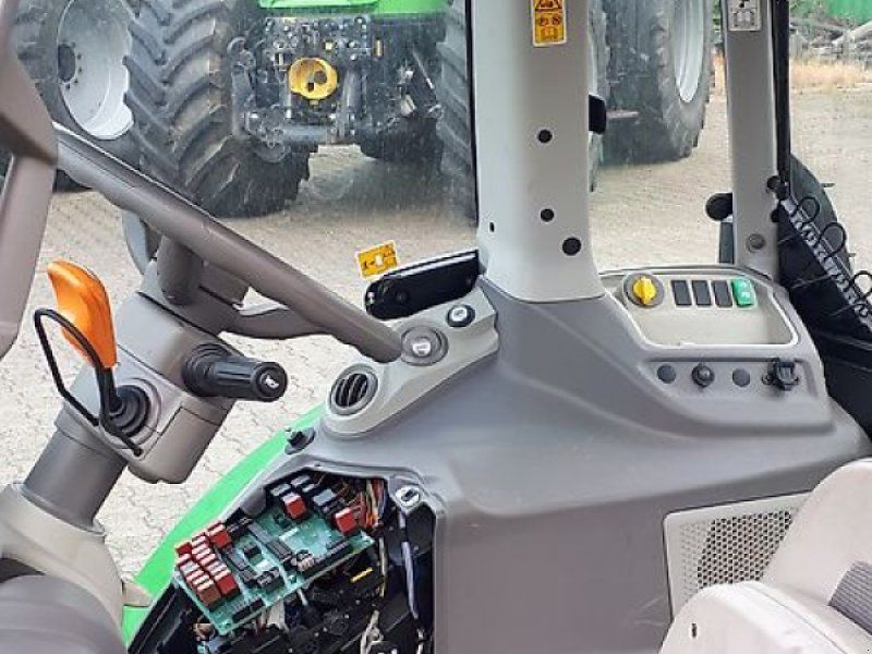Deutz-Fahr AGROTRON Kabine Serie 6120.4-9340 , auch Lamborghini