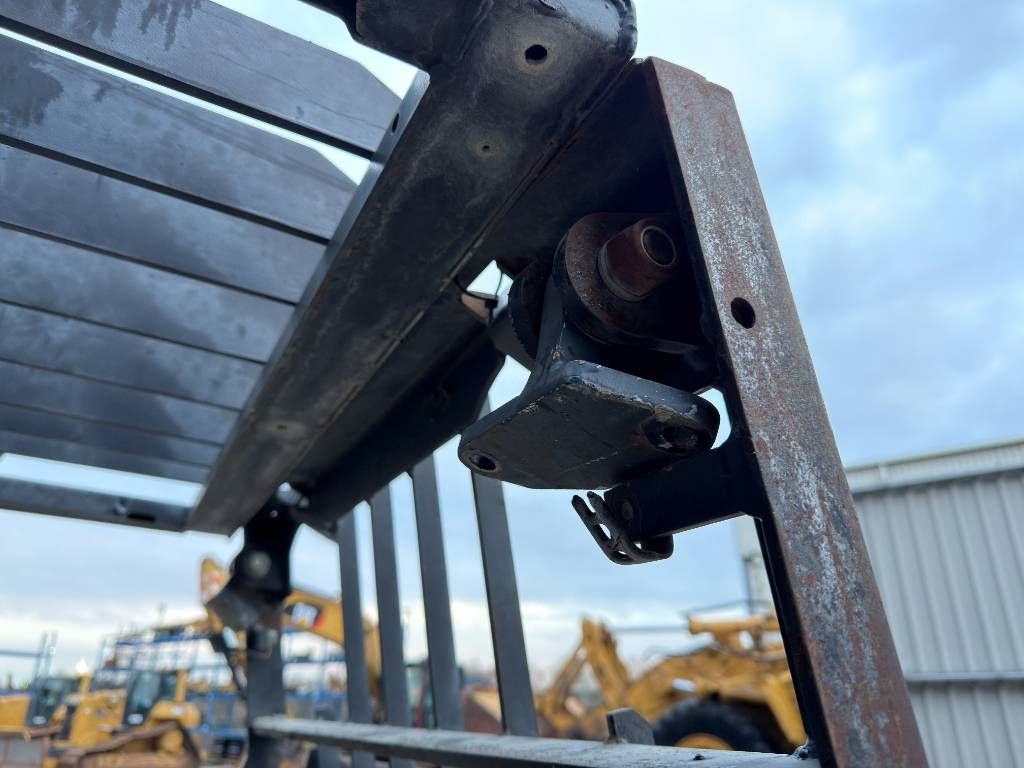 CAT 313E / M315F / 320F / 323E / 325F / 329E / 330F /