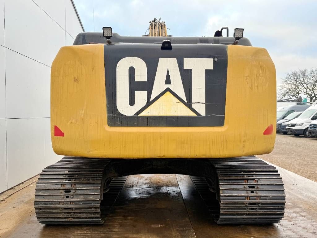 CAT 329E - Hammer Lines / Quick Coupler / Camera