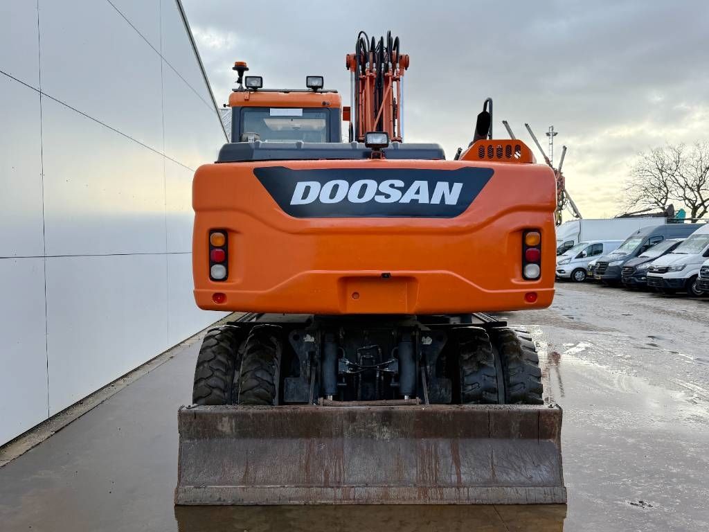 Doosan DX160W-3 - Hammer Lines / Quick Coupler
