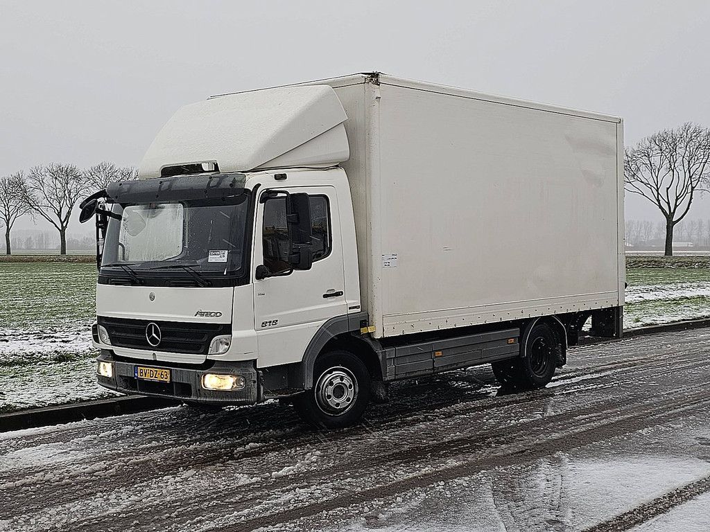MERCEDES-BENZ ATEGO 818