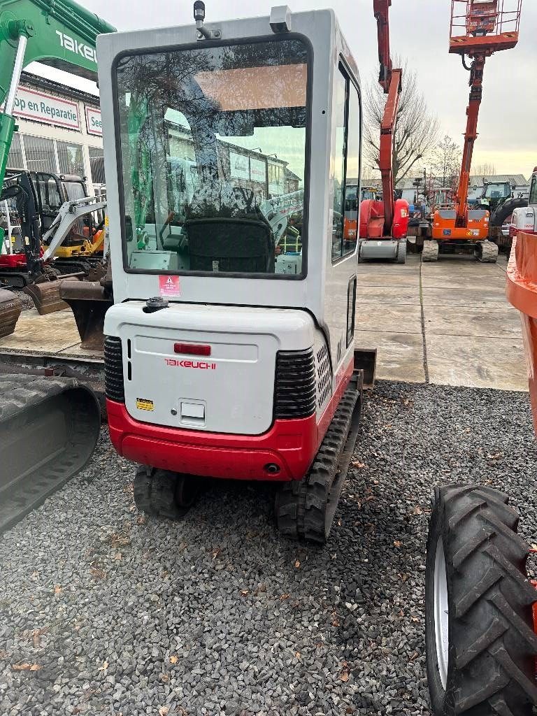 Takeuchi TB 016