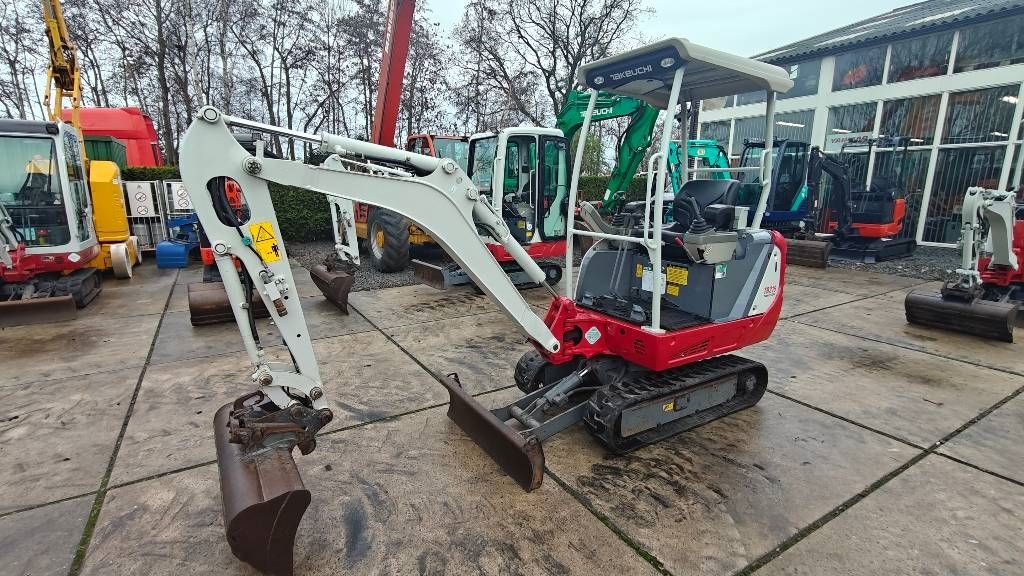 Takeuchi TB 216