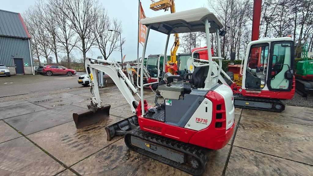 Takeuchi TB 216