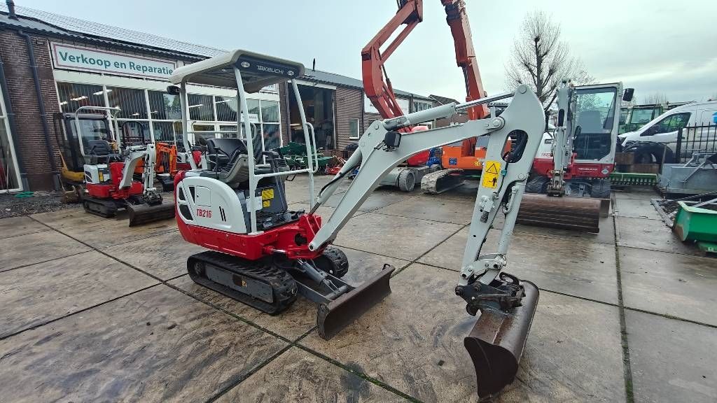 Takeuchi TB 216