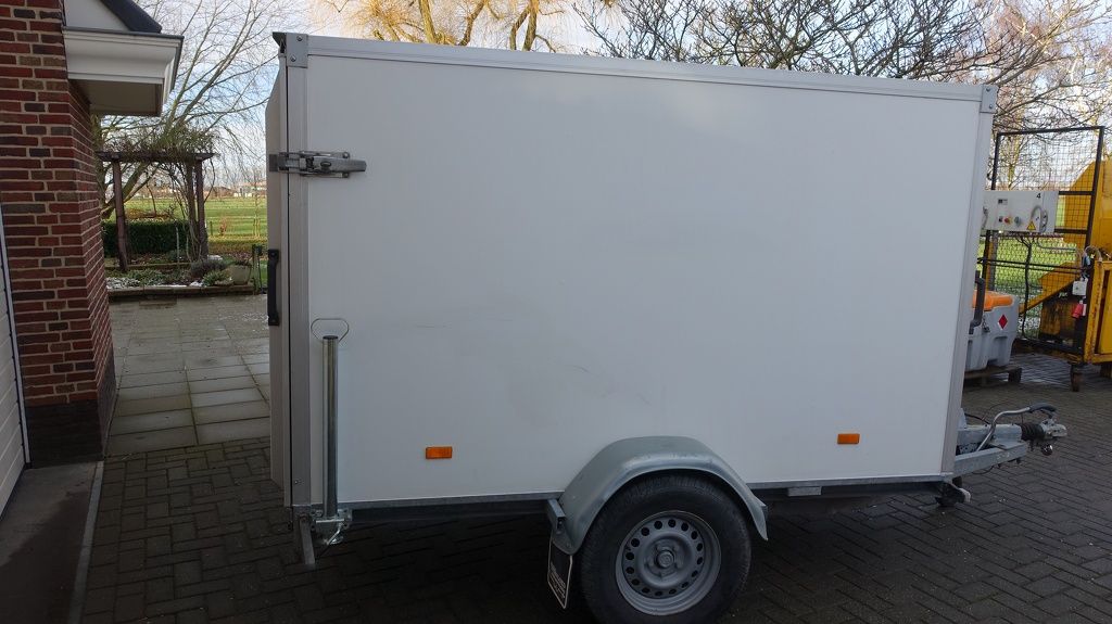 Hapert Gesloten met klep 250x130x152