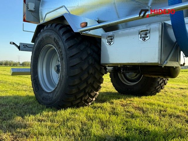 Roelama watertank / waterwagen