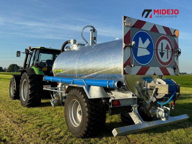 Roelama watertank / waterwagen