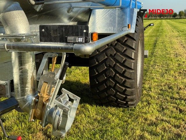 Roelama watertank / waterwagen