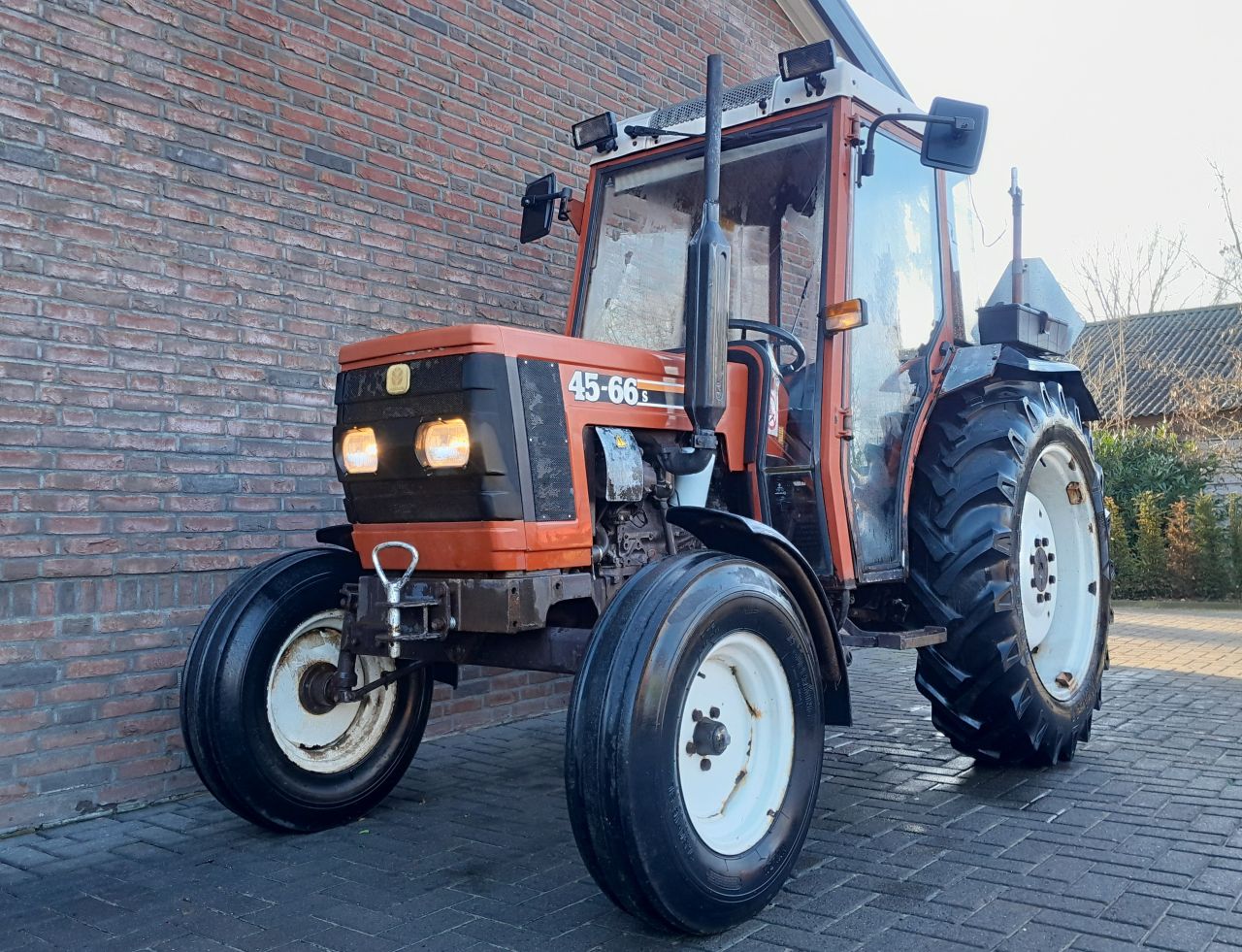 Compacte Tractor met Cabine