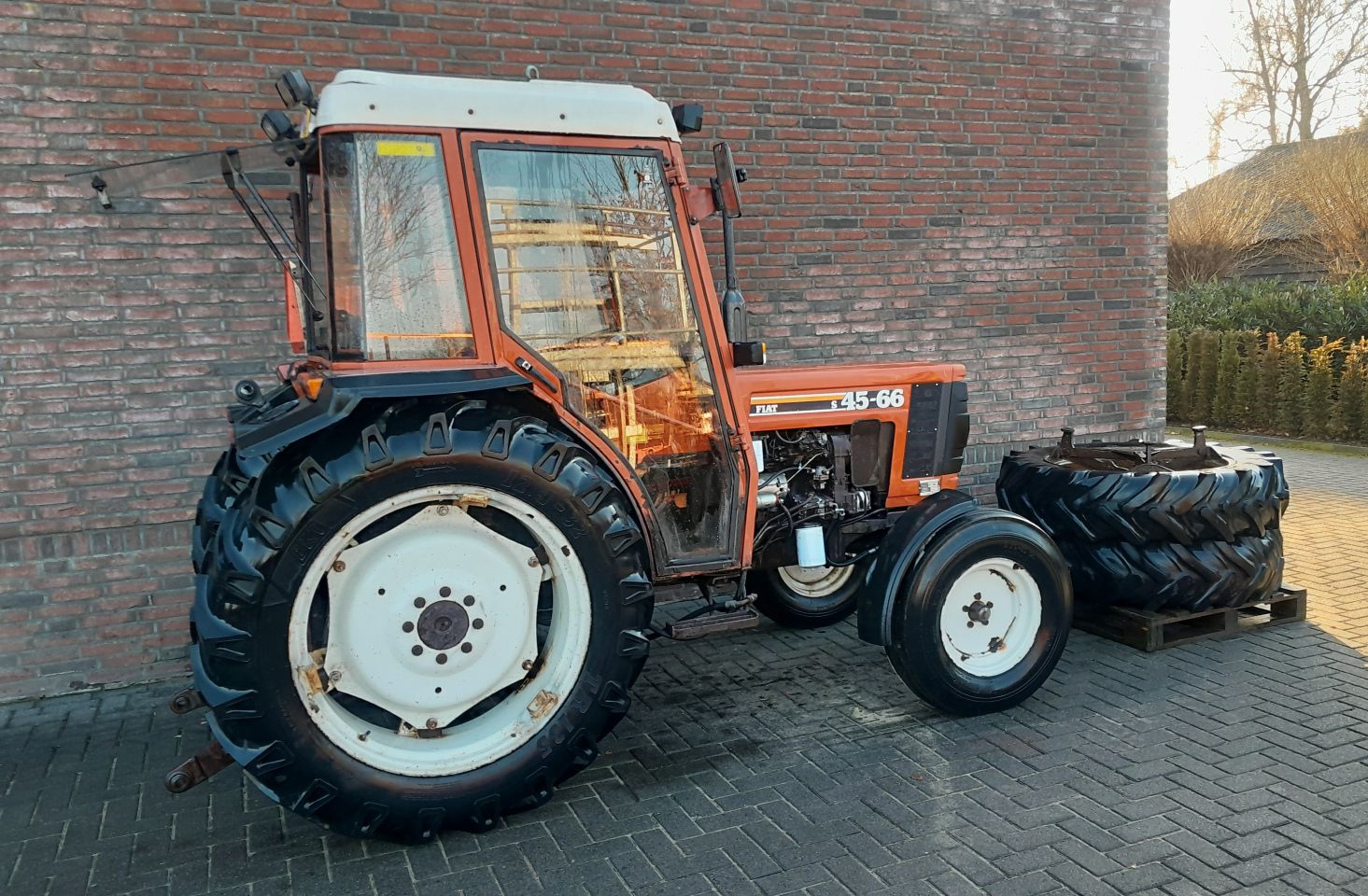 Compacte Tractor met Cabine