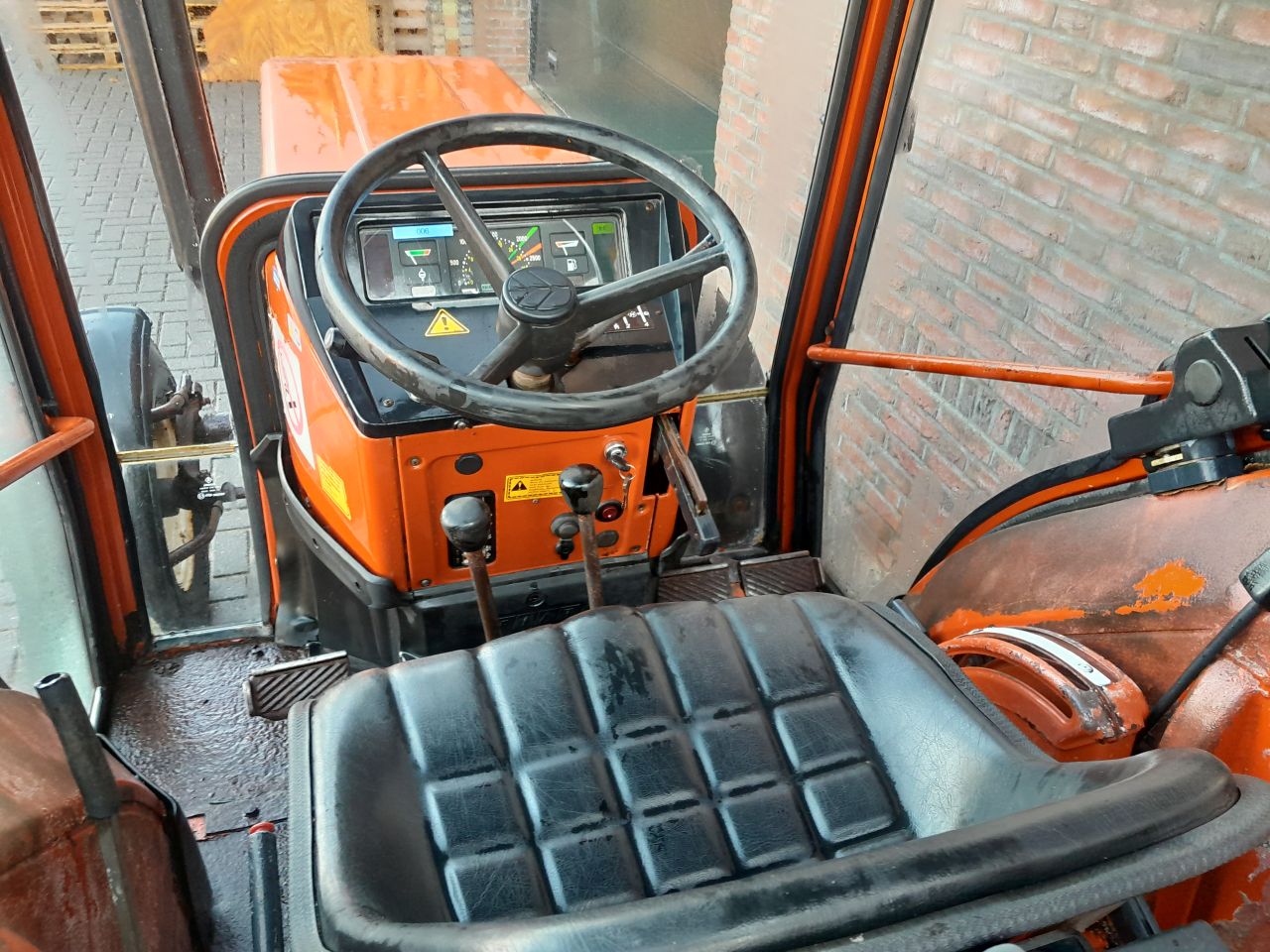 Compacte Tractor met Cabine