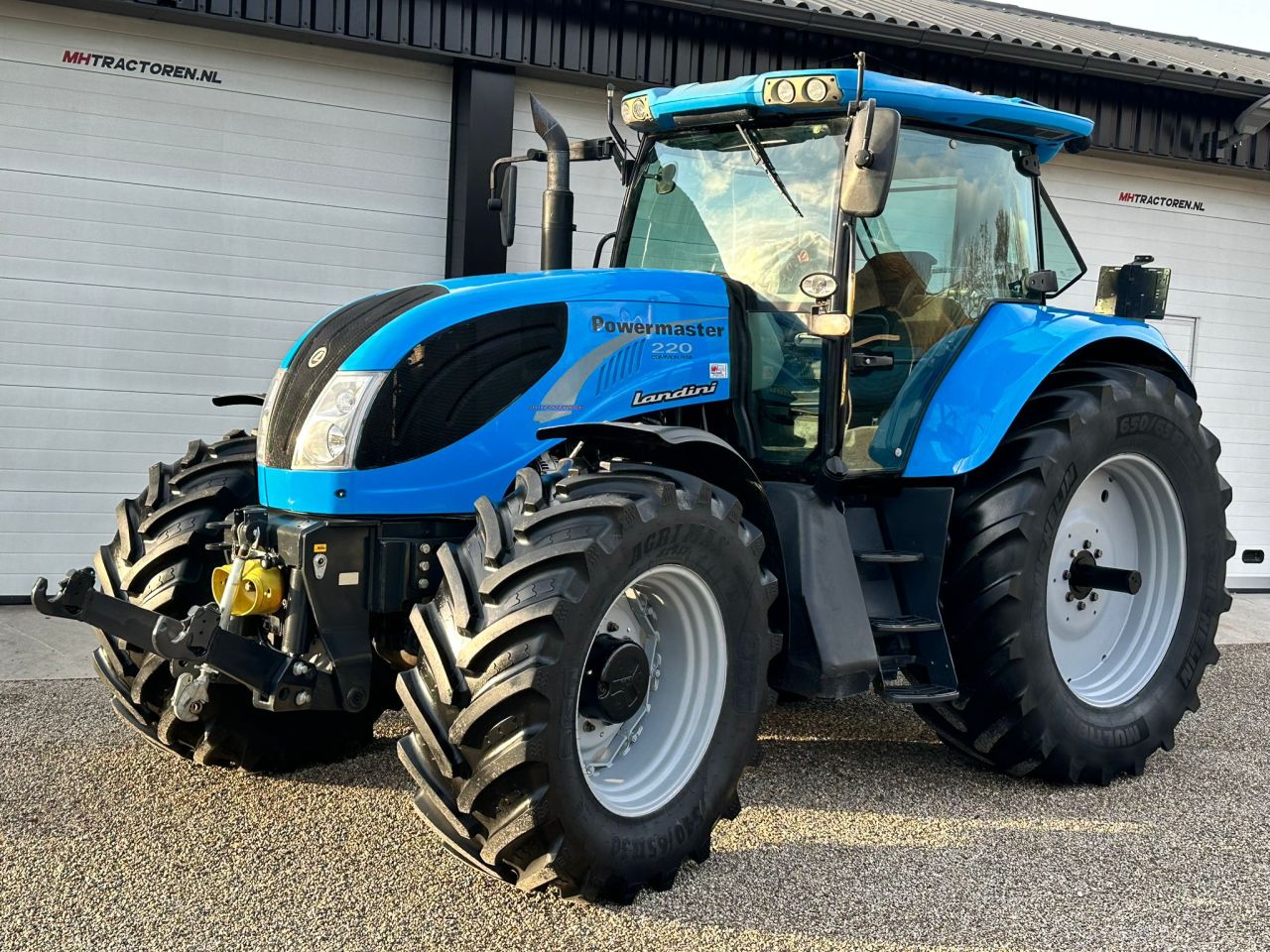 TE KOOP: zeer nette LANDINI 220 powermaster