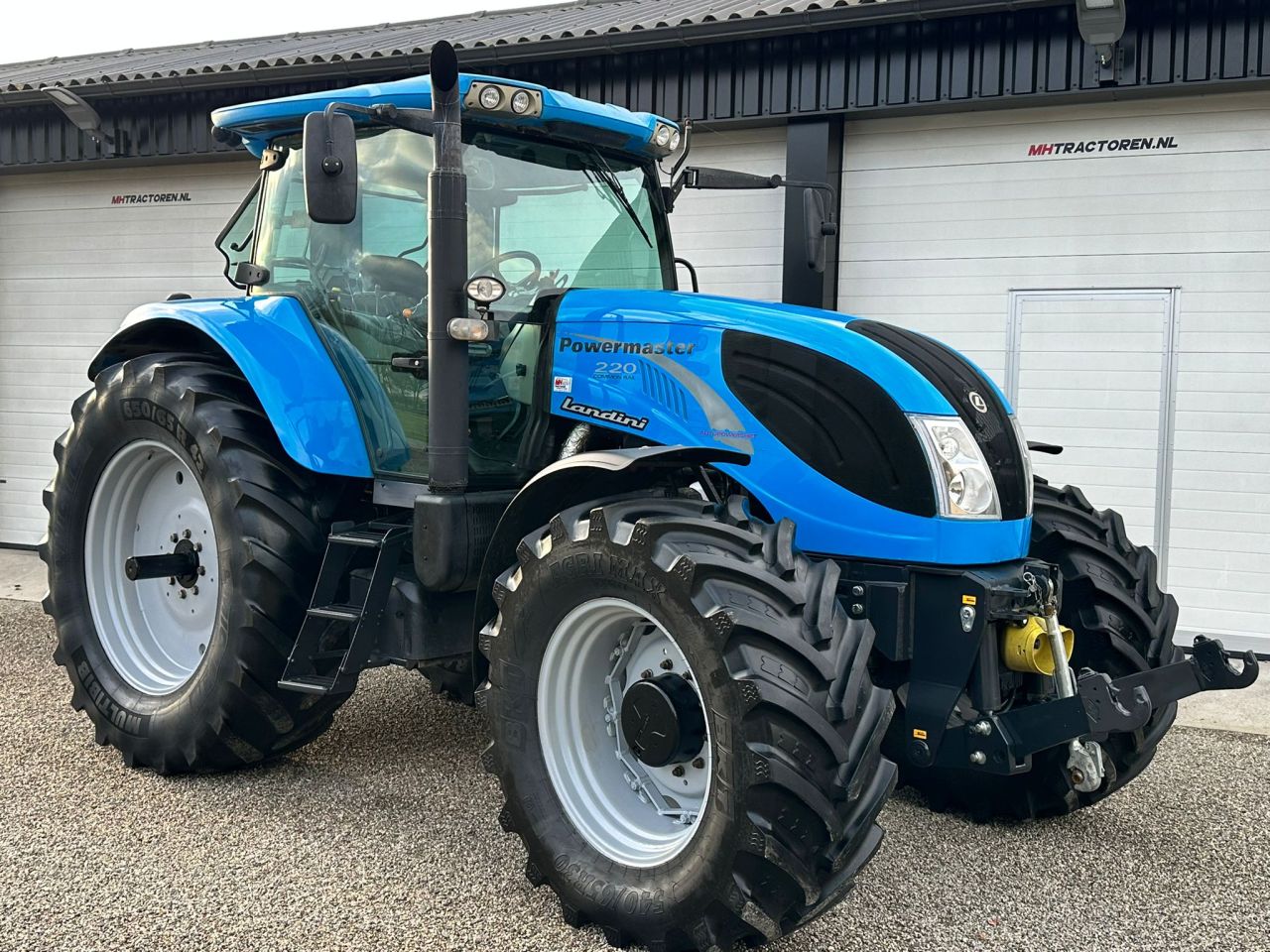 TE KOOP: zeer nette LANDINI 220 powermaster