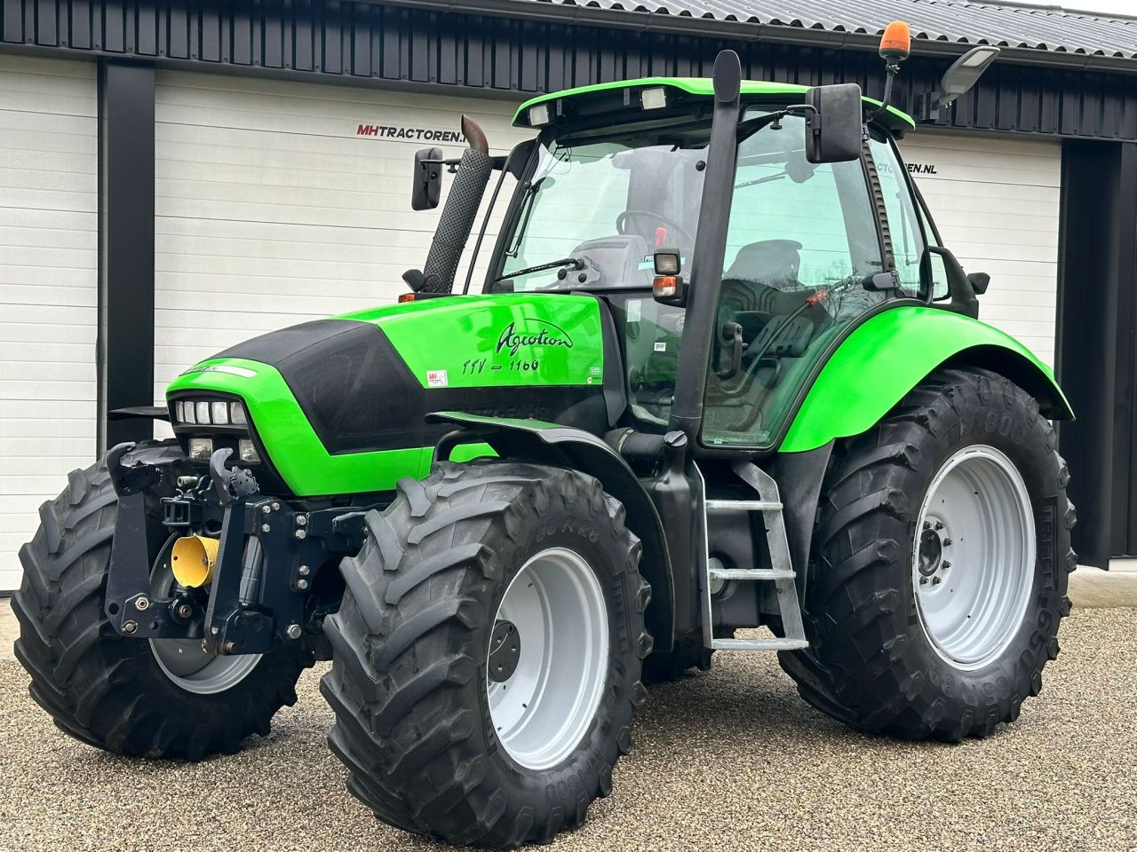 TE KOOP: zeer nette DEUTZ 1160 TTV