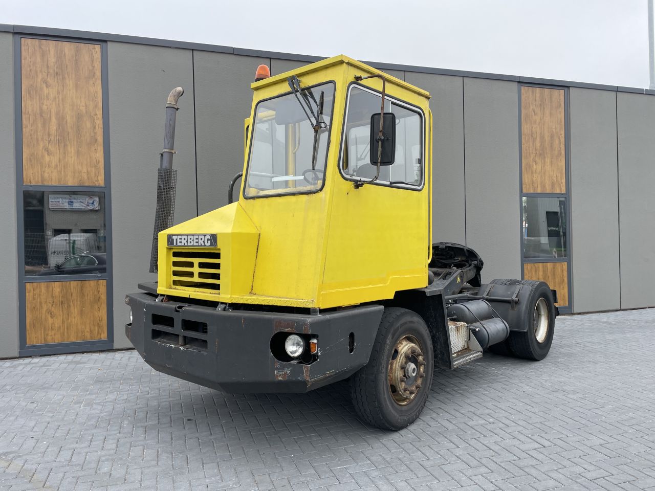 Terberg YT17 hefschotel / Cummins engine