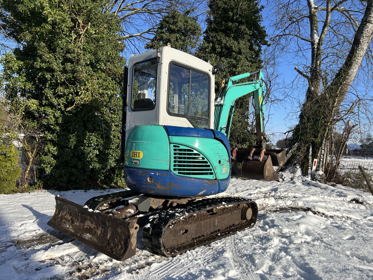 Nette IHI 30NX-2 midigraver