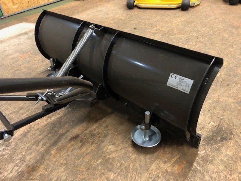 Stiga Schneeschild Tornado / Estate