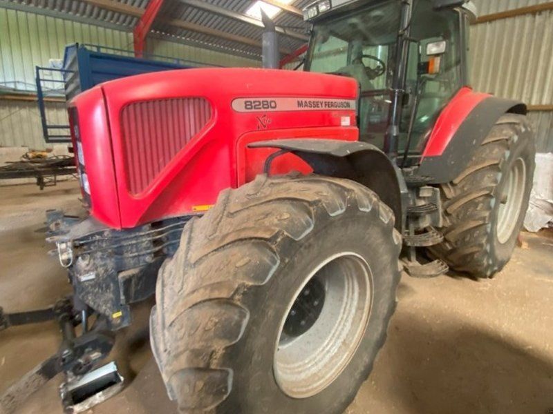 Massey Ferguson 8280