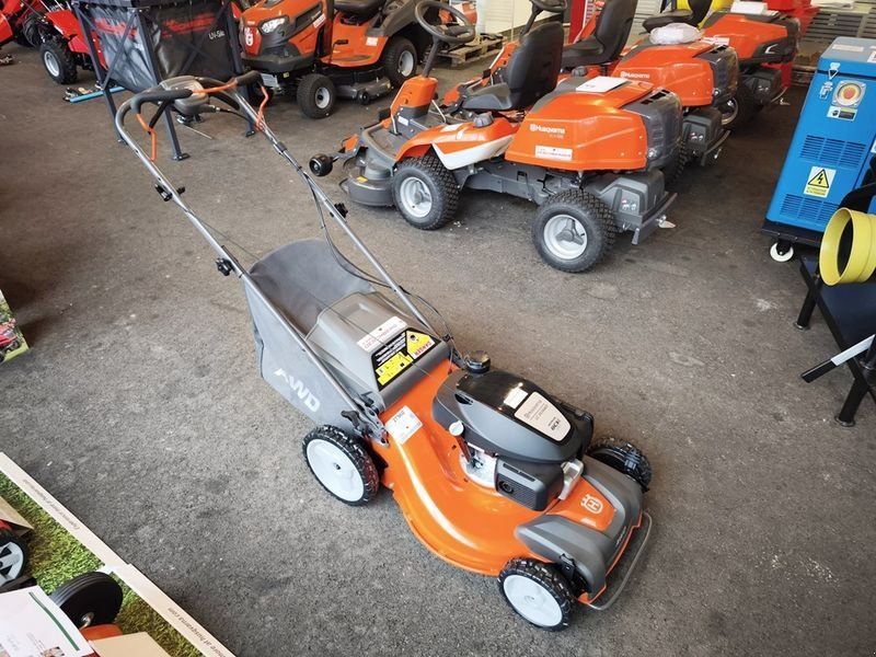 Husqvarna LC 353 AWD Rasenmäher
