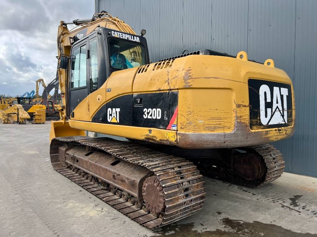 CAT 320D L