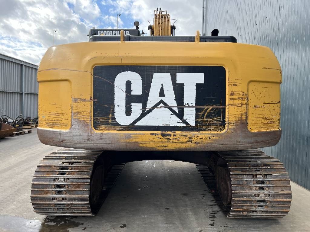 CAT 320D L
