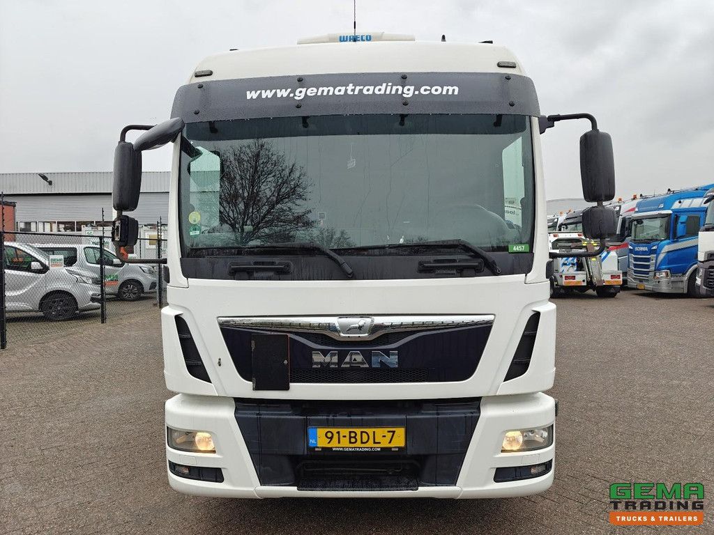MAN TGL 12.250 4x2 Slaapcab Euro6B - StandAirco - Schuifzeilenbak 6.19m + Laadklep 1500KG - SMARTTacho V2