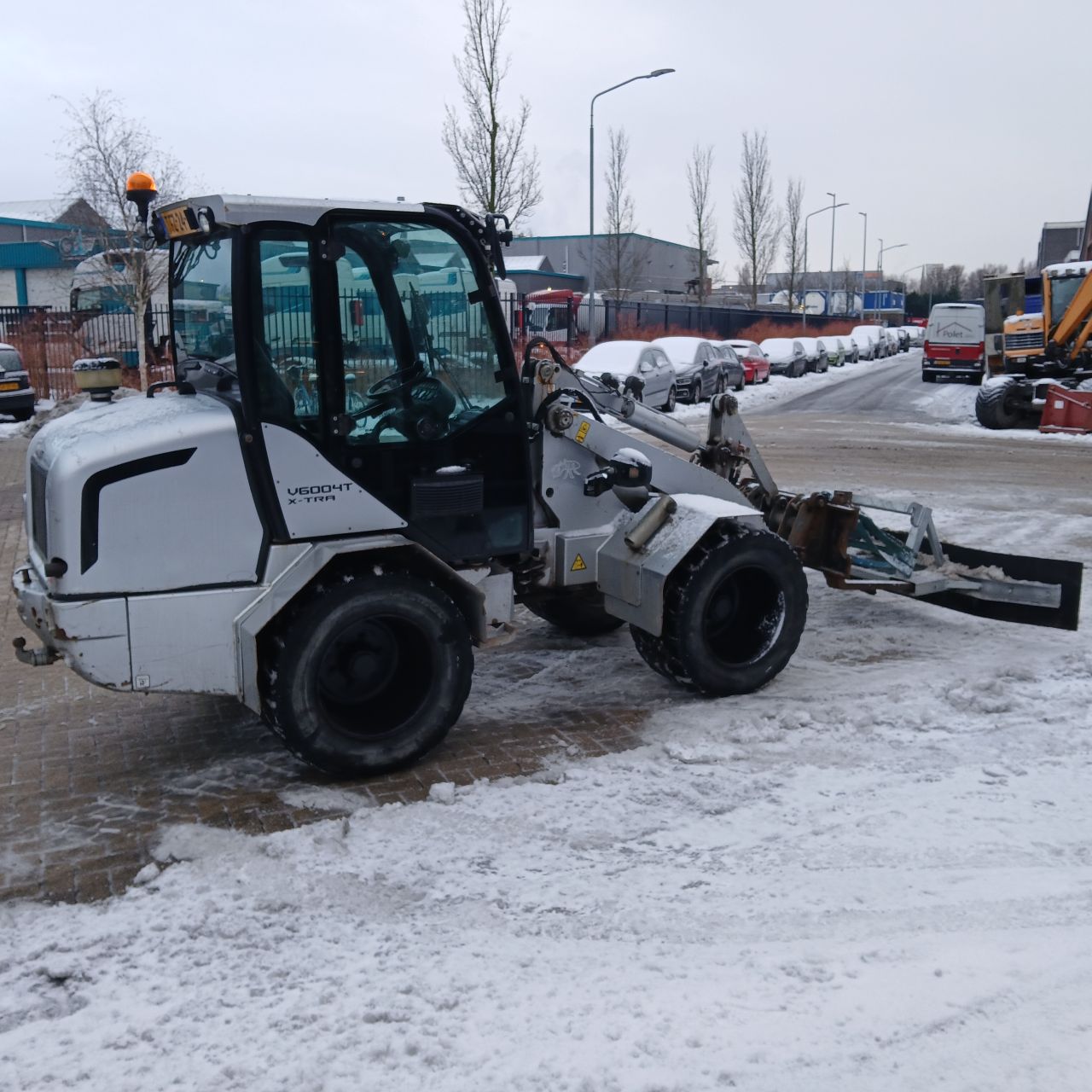 Giant V6004T Xtra Minishovel, lekker warm en droog.