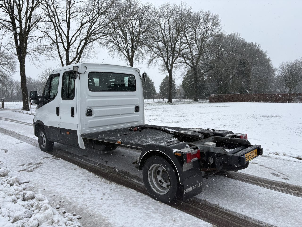 Trekker C1 rijbewijs Iveco Daily 50C18 euro 6 Dubbel cabine