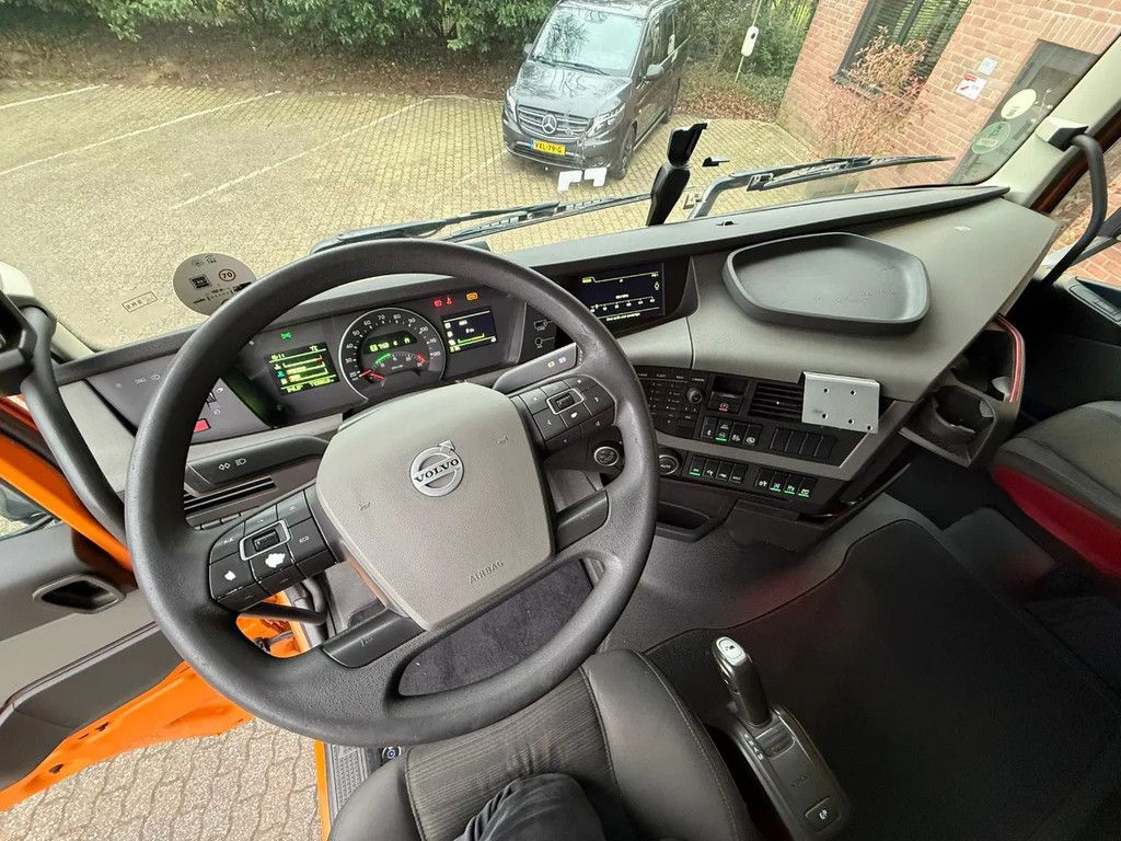 Volvo FH 500 Globetrotter Hydraulic 8.5T Vooras 770.870KM NL Truck APK 12-2026!