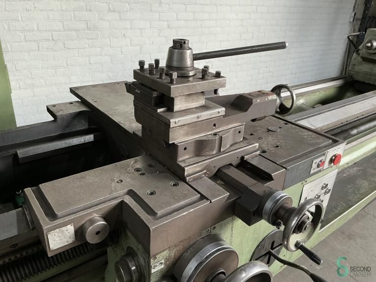 Horizontal lathes TOS SUS-63 x 3000mm
