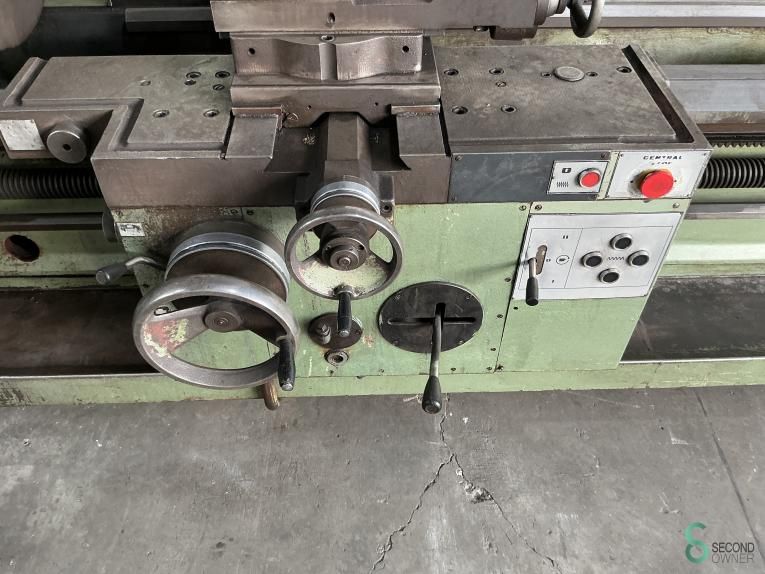Horizontal lathes TOS SUS-63 x 3000mm